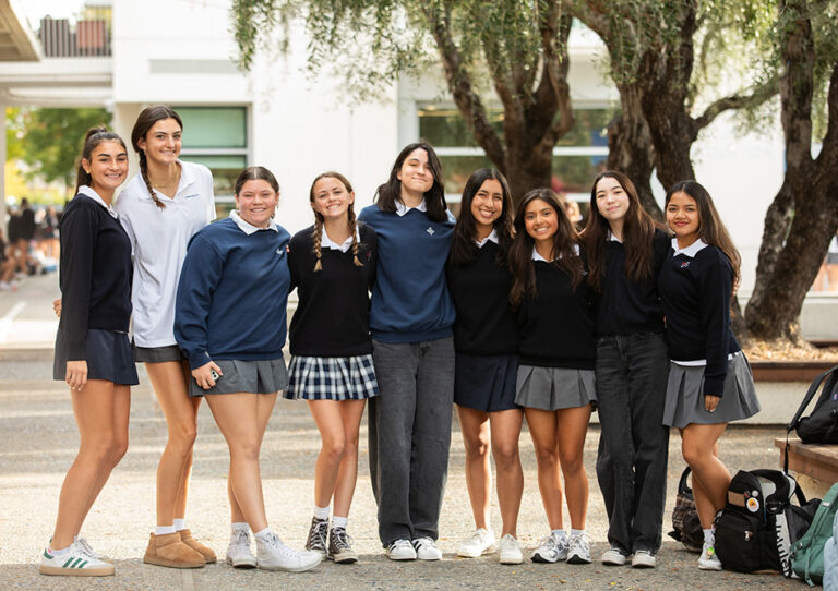 Carondelet Studentsd 768x542