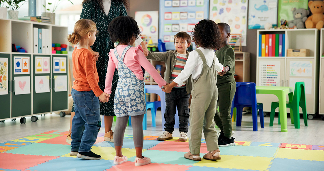 5 Signs a Preschool Tour is Going Well